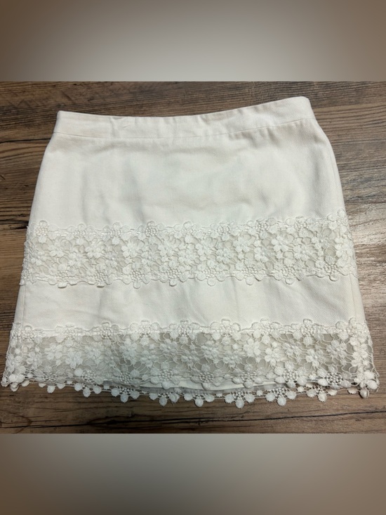 J. Crew Dresses & Skirts - J. Crew Crisp White Ribbon Lace-Trim Cotton Skirt size 6